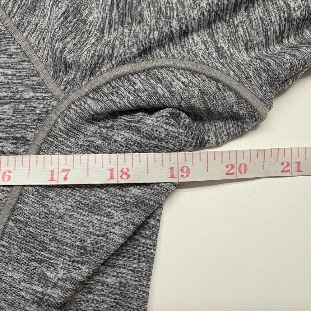 Athleta Pacifica Half Zip Rashguard Swim Top Long Sleeve UPF 50+ Size Large Gray